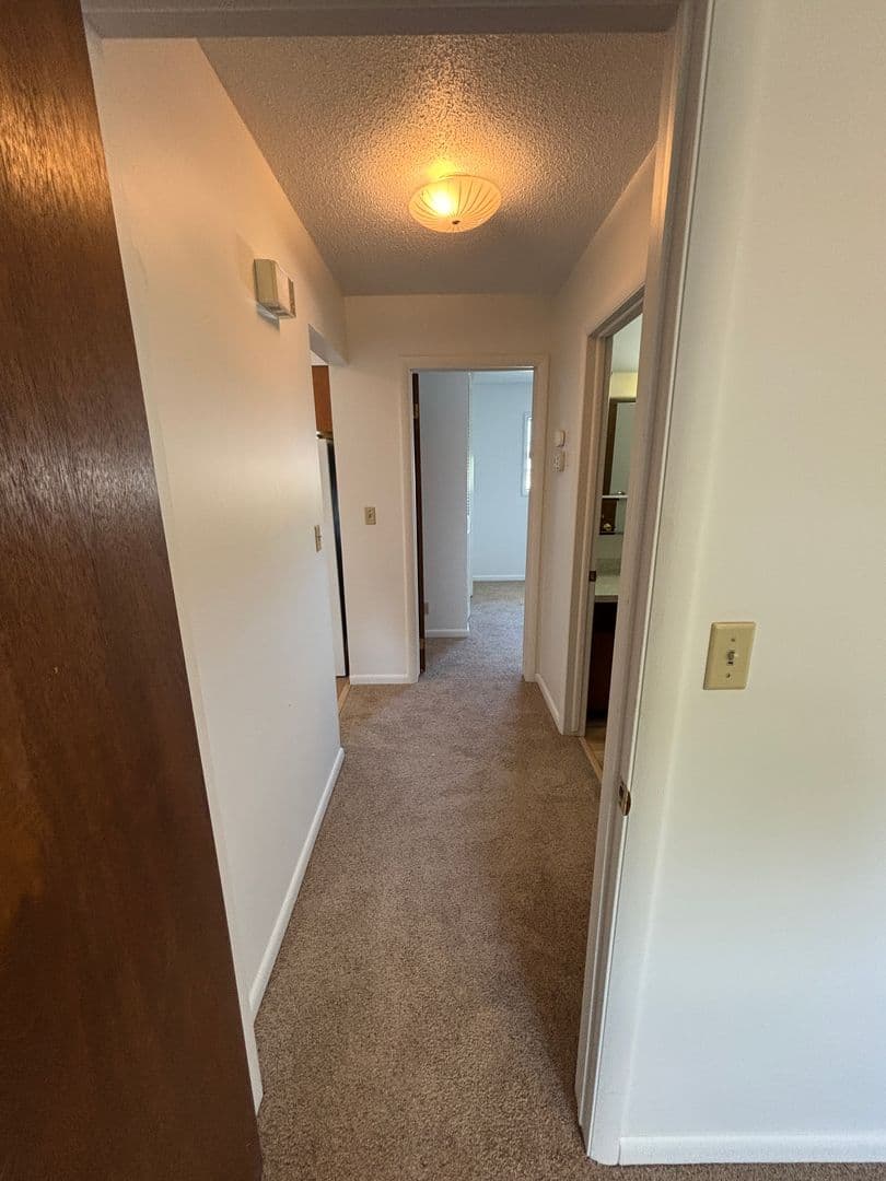 Billings Apartment: 221 21st St W Units 1-4