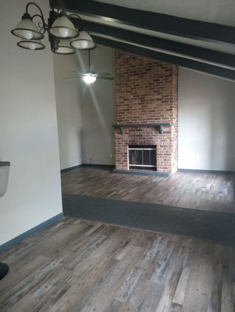 Alexandria Apartment: 2802 - 2804 Horseshoe Drive