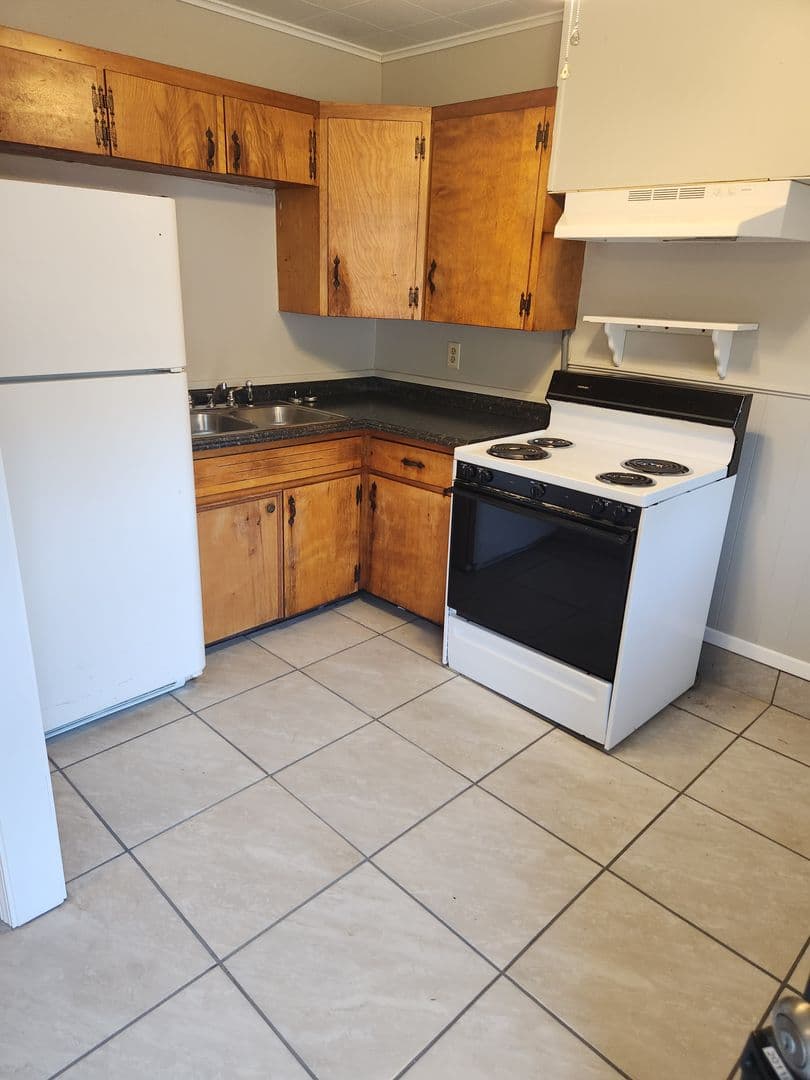 Pineville Apartment: 101 Burns Street