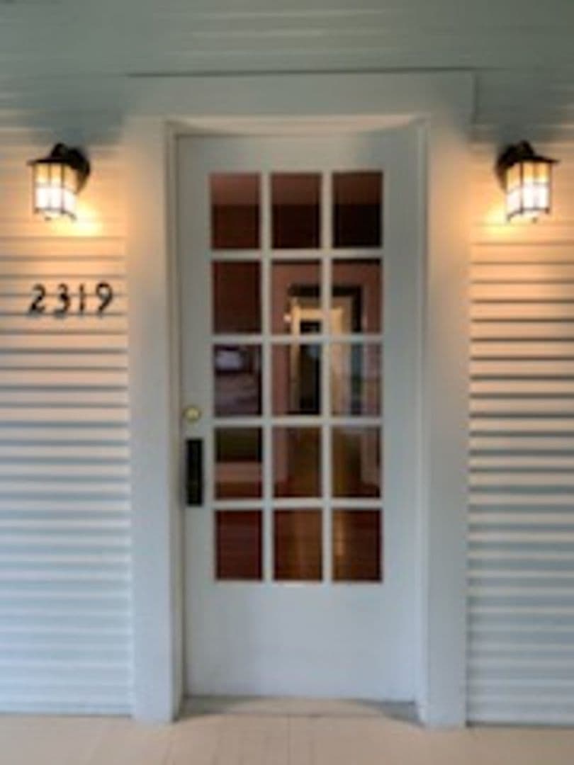 Alexandria House: 2319 Elliott Street