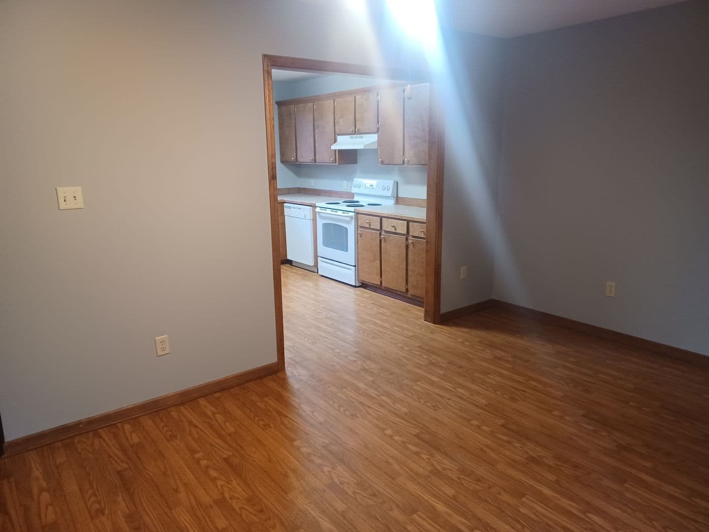 Pineville House: 1204 Jeannie Unit A