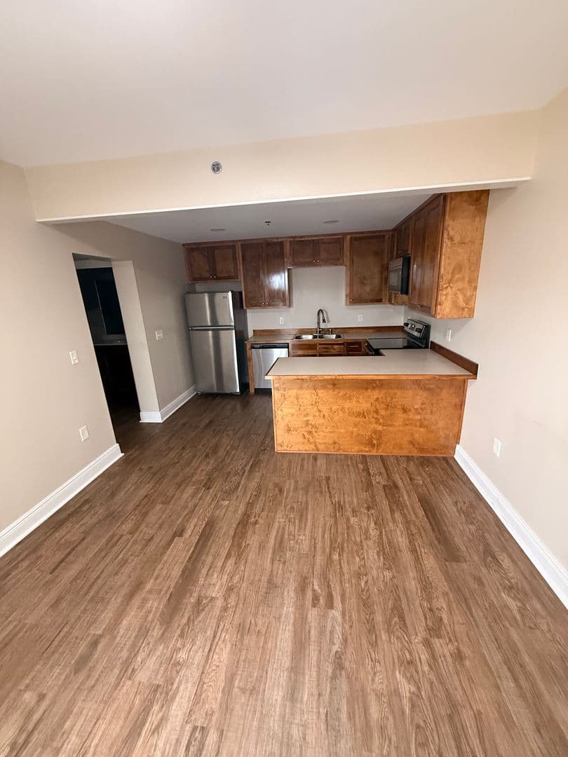 Alexandria Apartment: 3801 Halsey Street - Apt 204