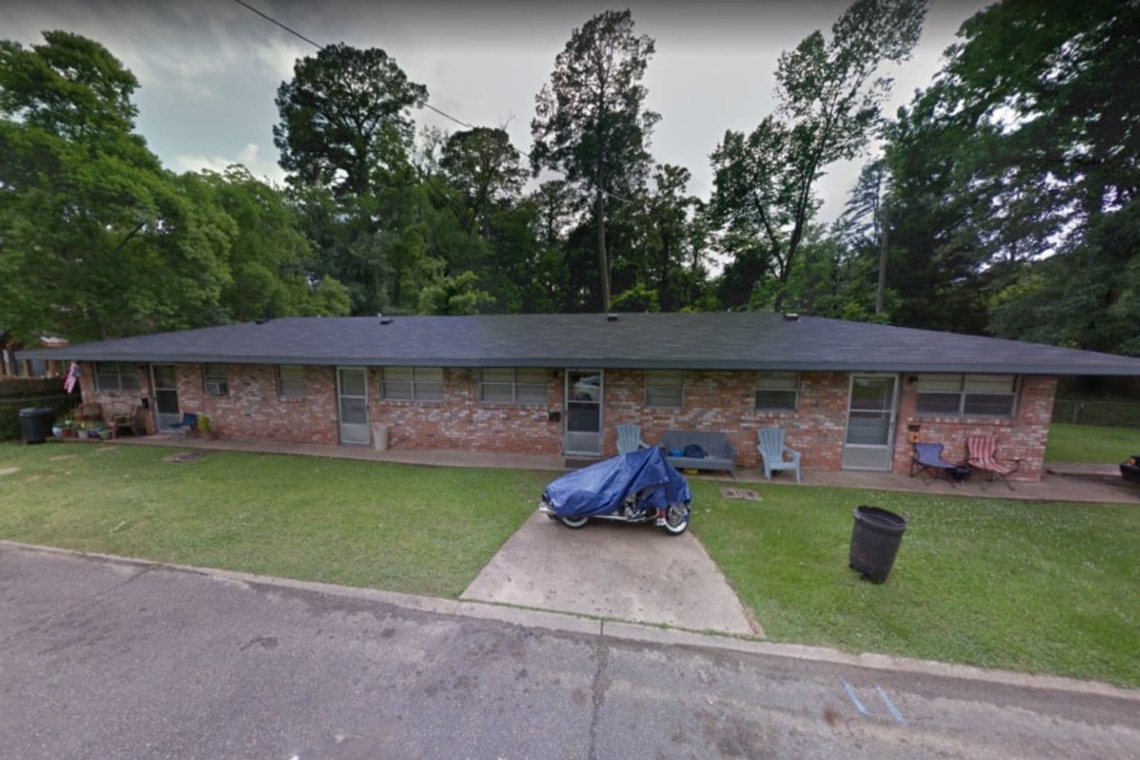 Pineville Apartment: 101 Burns Street