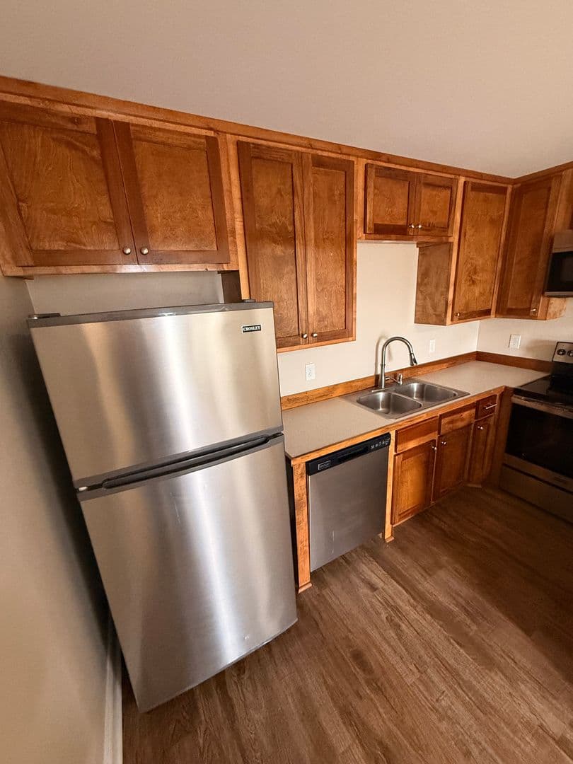 Alexandria Apartment: 3801 Halsey Street - Apt 204