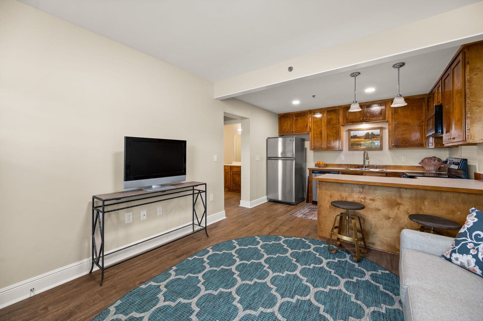 Alexandria Apartment: 3801 Halsey Street