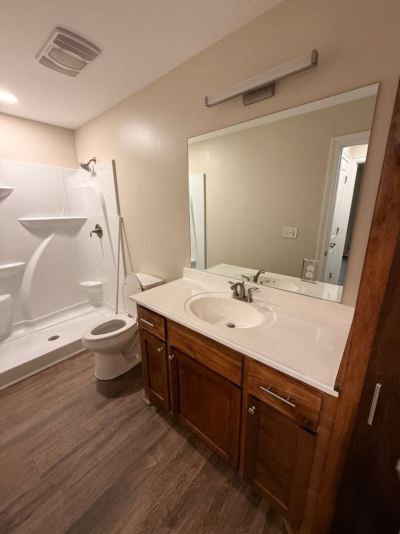 Alexandria Apartment: 3801 Halsey Street - Apt 204