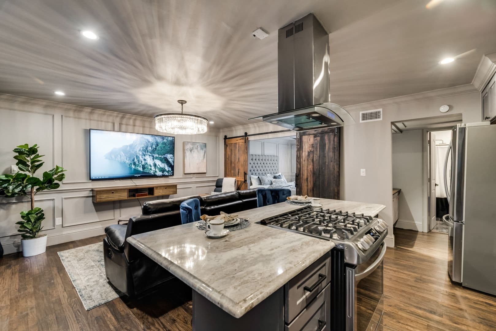 Dallas Apartment: 4803 Junius Street