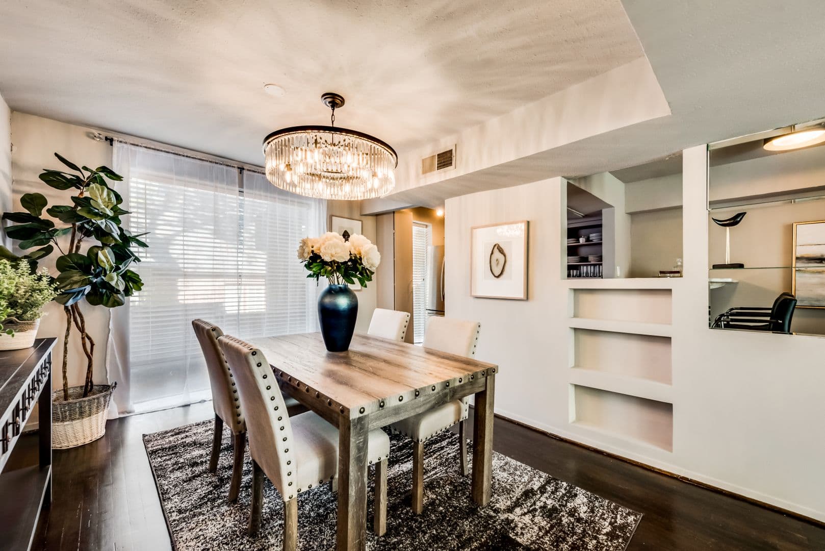 Dallas Apartment: 6011 Gaston Avenue