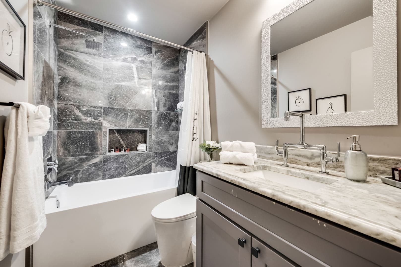Dallas Apartment: 4803 Junius Street