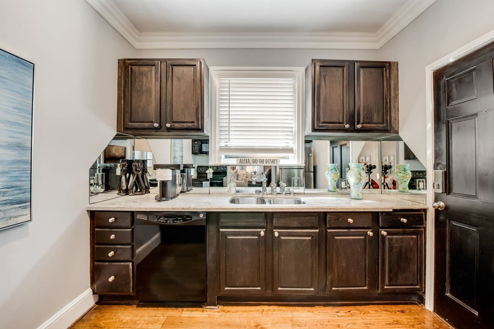 Dallas Apartment: 4417 Swiss Avenue