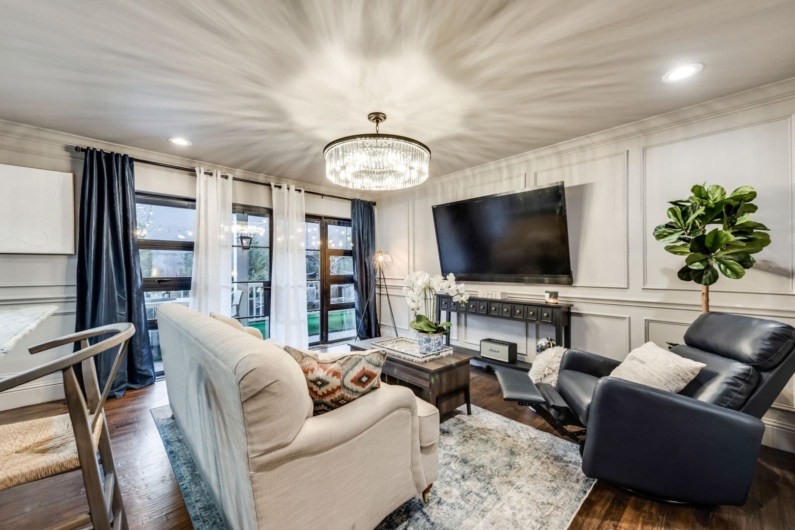 Dallas Apartment: 4803 Junius Street