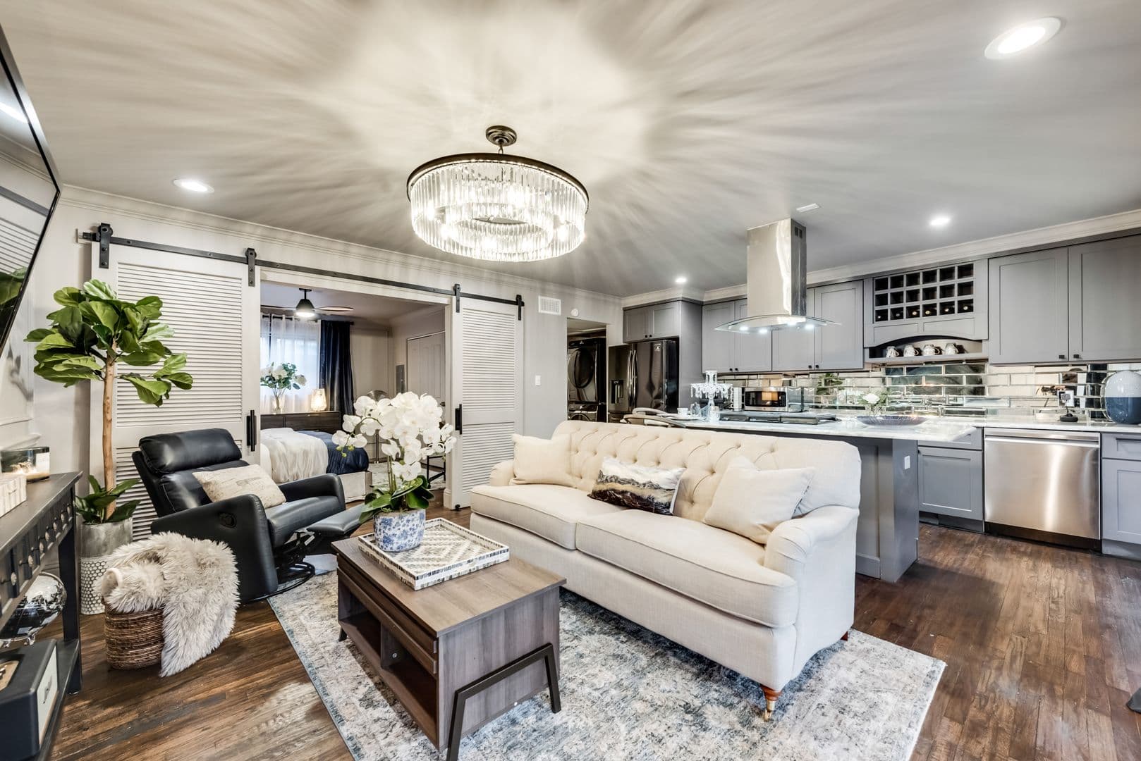 Dallas Apartment: 4803 Junius Street