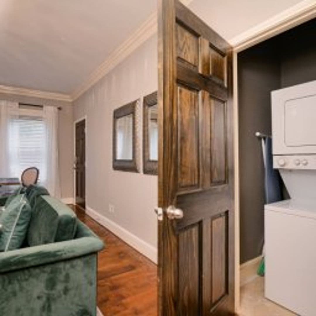 Dallas Apartment: 4417 Swiss Avenue