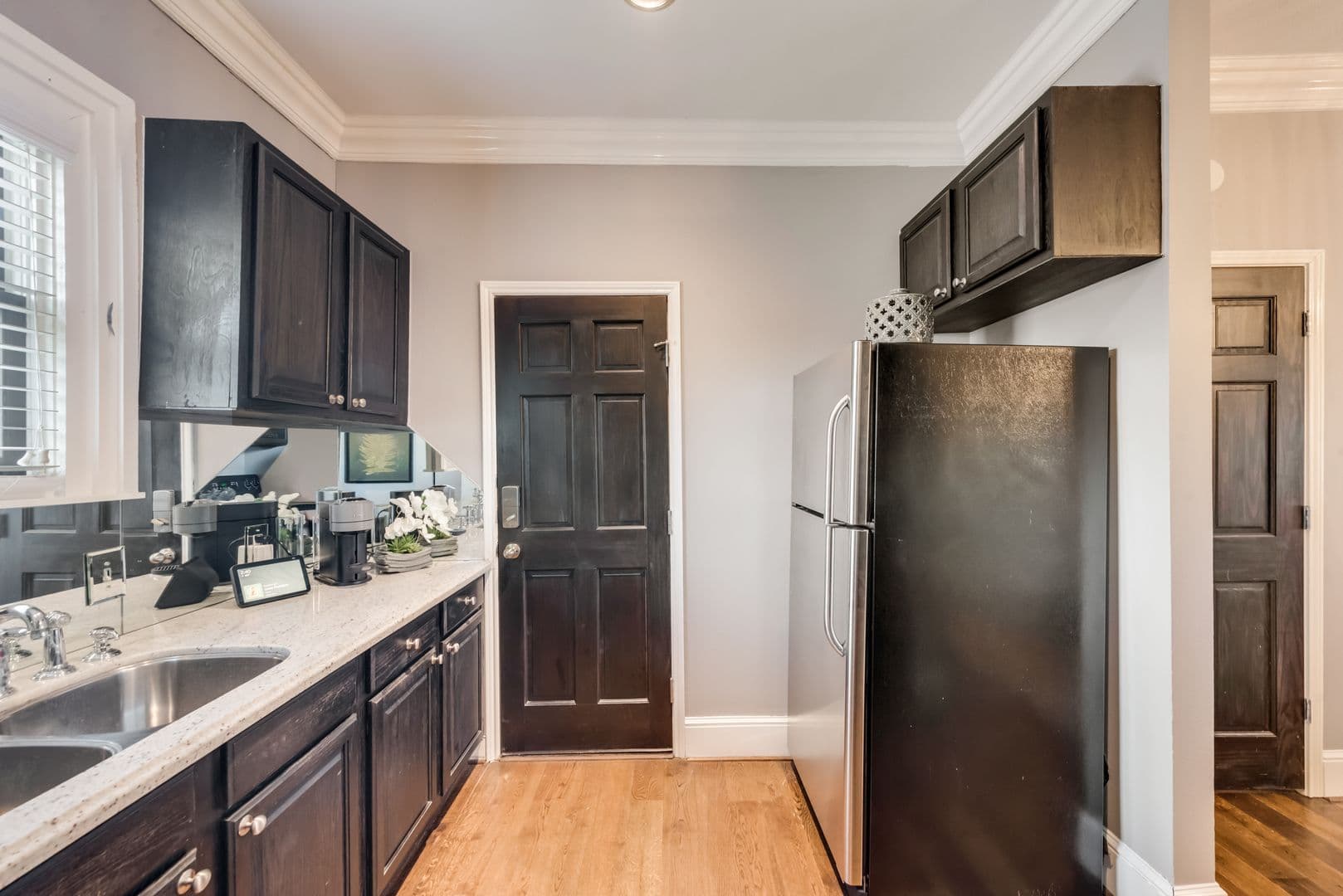 Dallas Apartment: 4417 Swiss Avenue