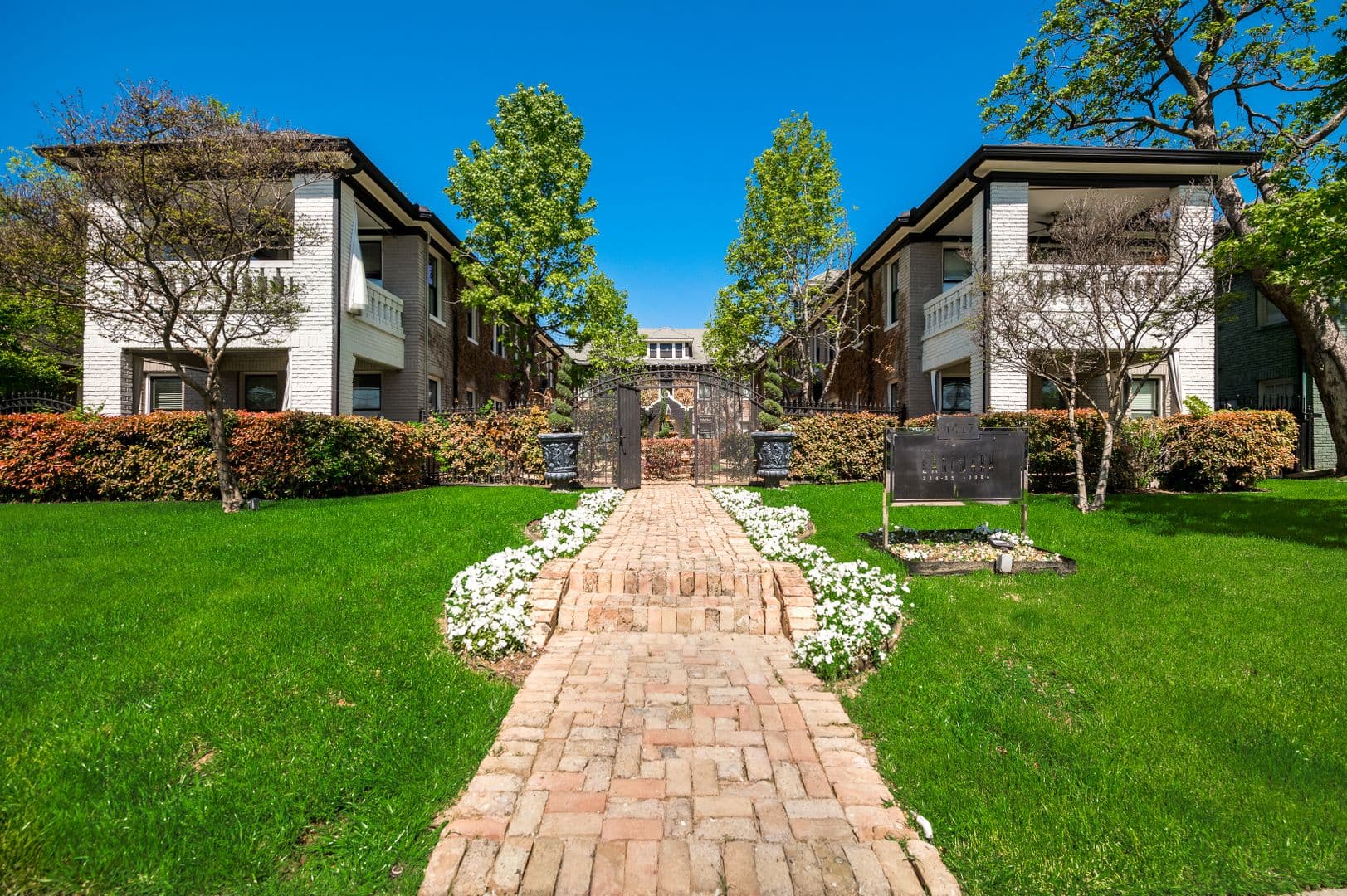 Dallas Apartment: 4417 Swiss Avenue