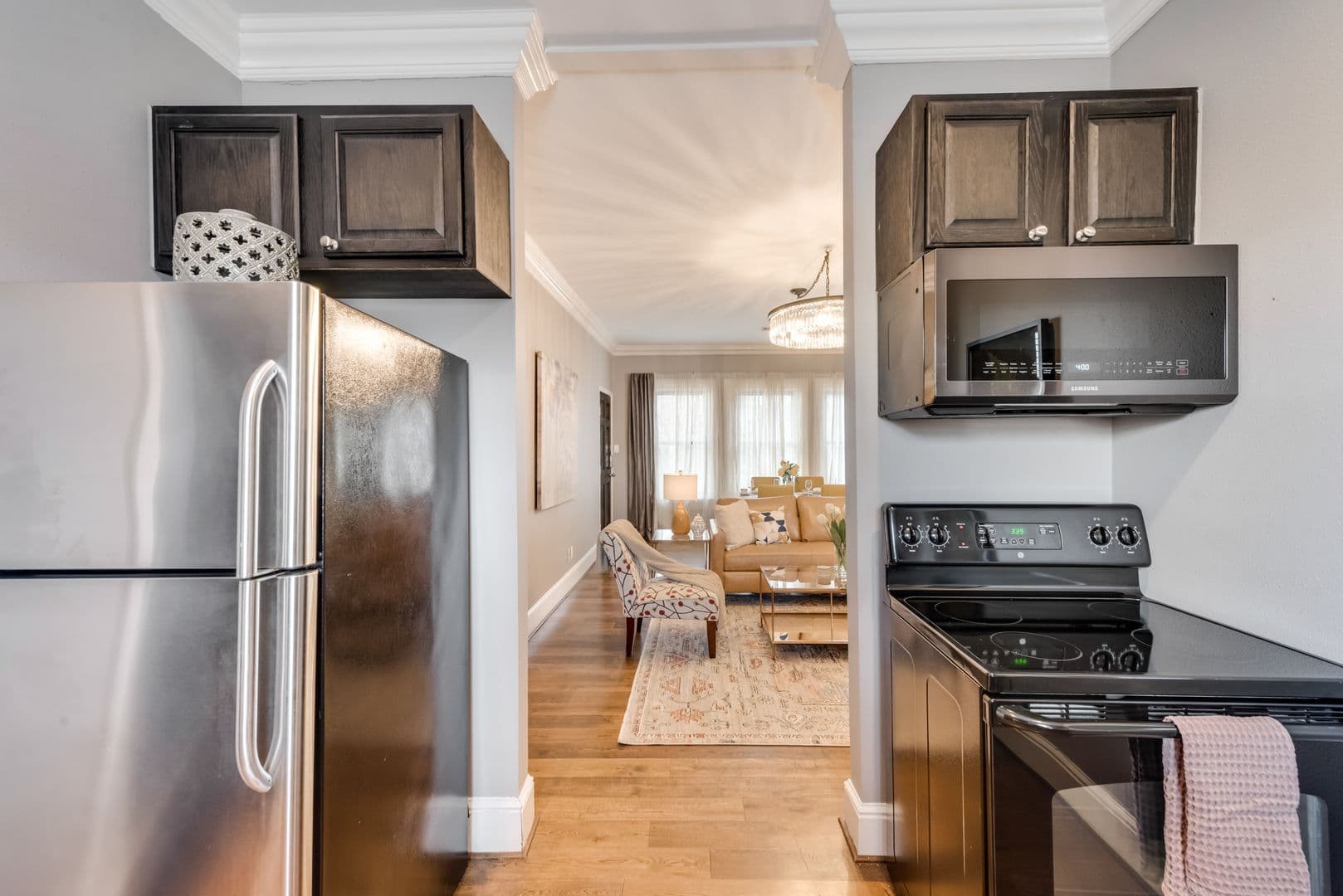 Dallas Apartment: 4417 Swiss Avenue