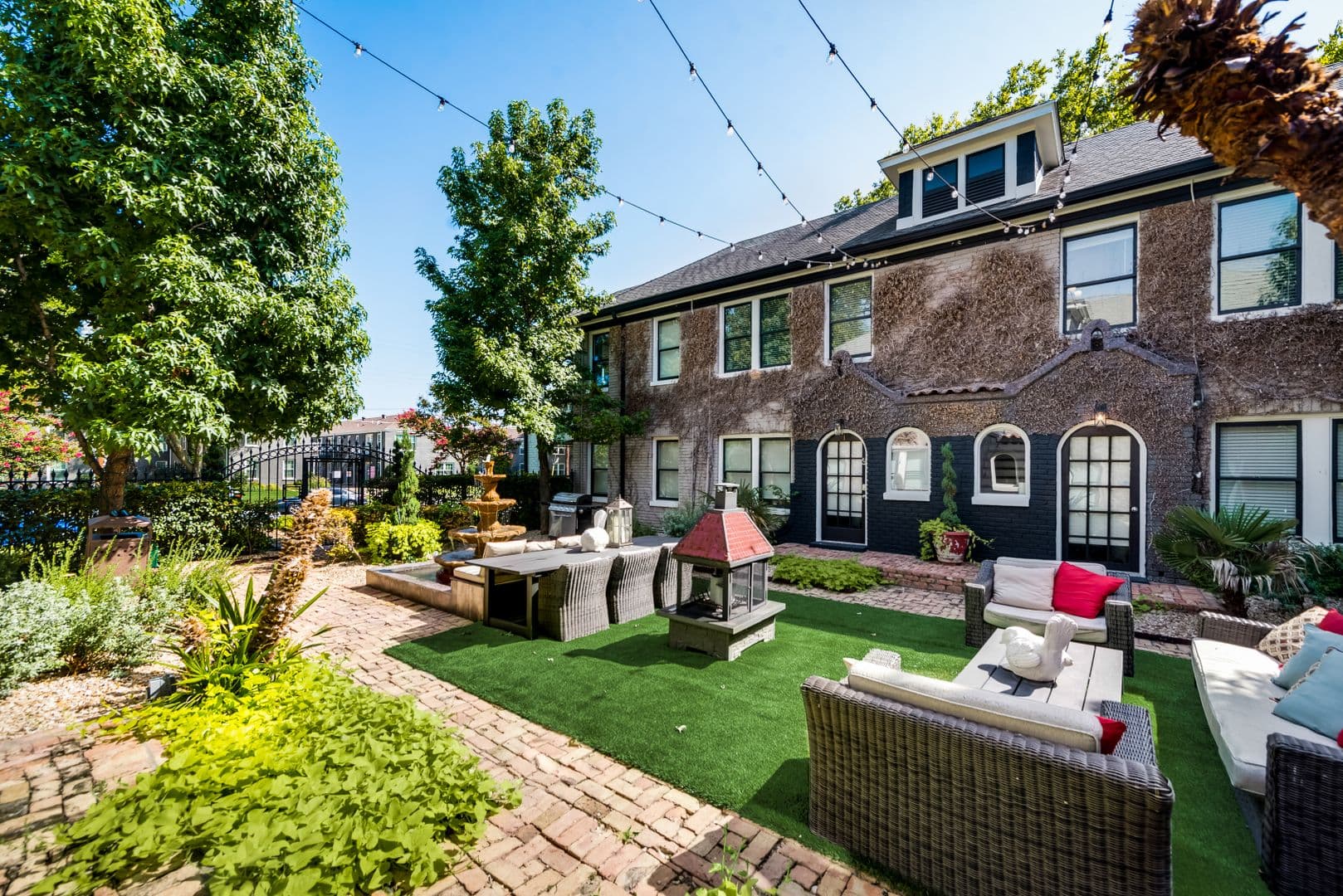 Dallas Apartment: 4417 Swiss Avenue