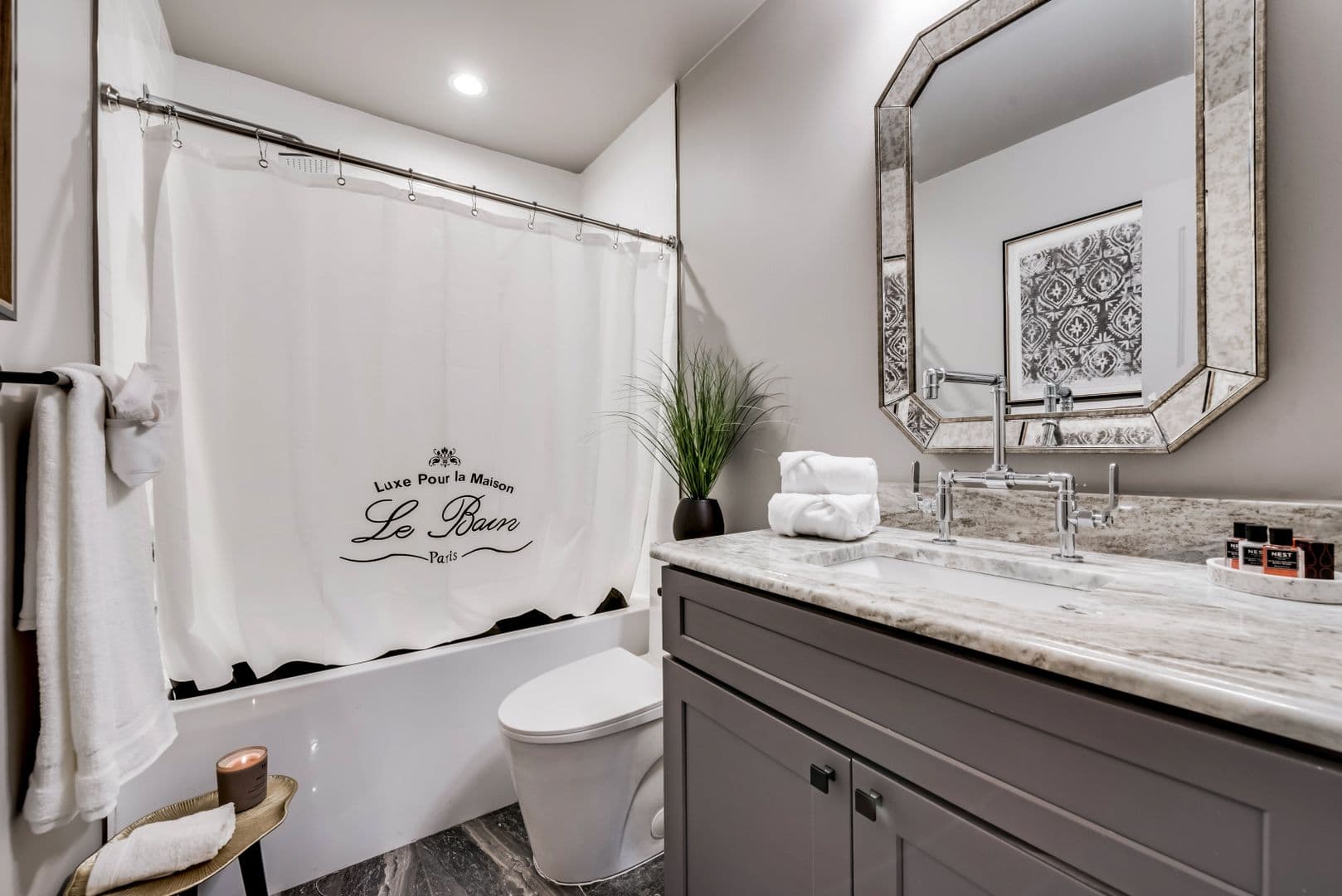 Dallas Apartment: 4803 Junius Street