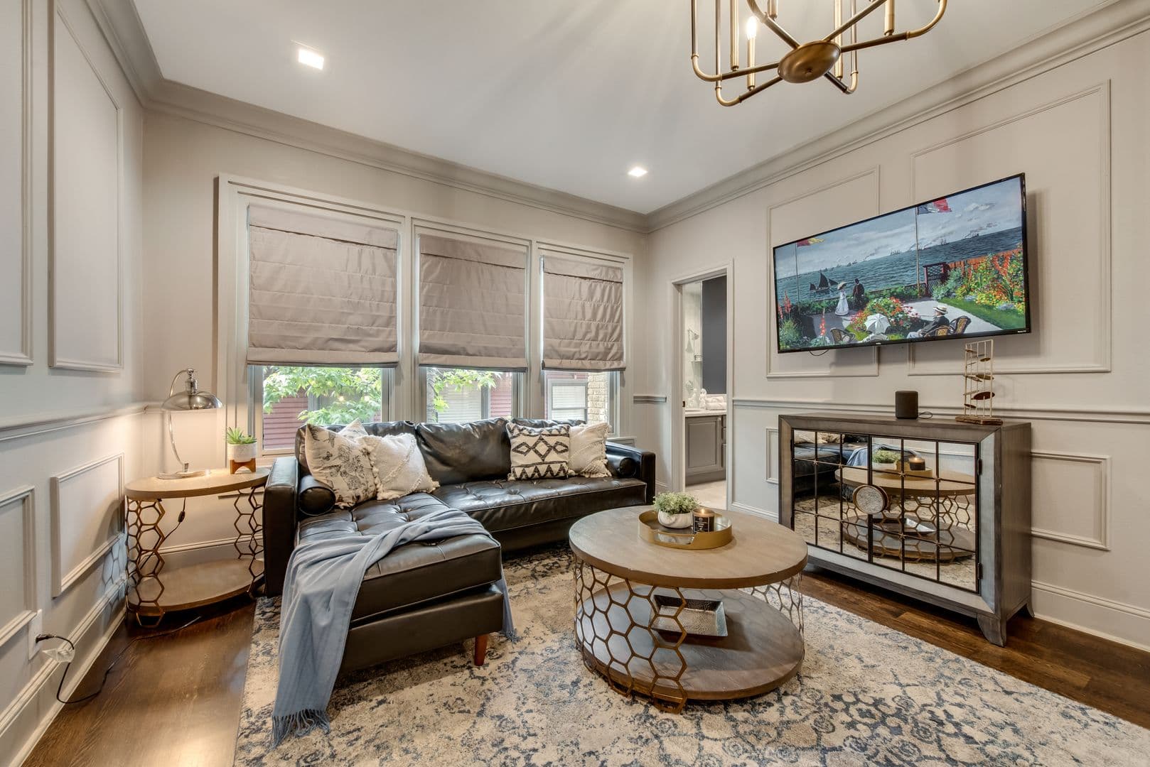 Dallas Apartment: 4903 Worth Street