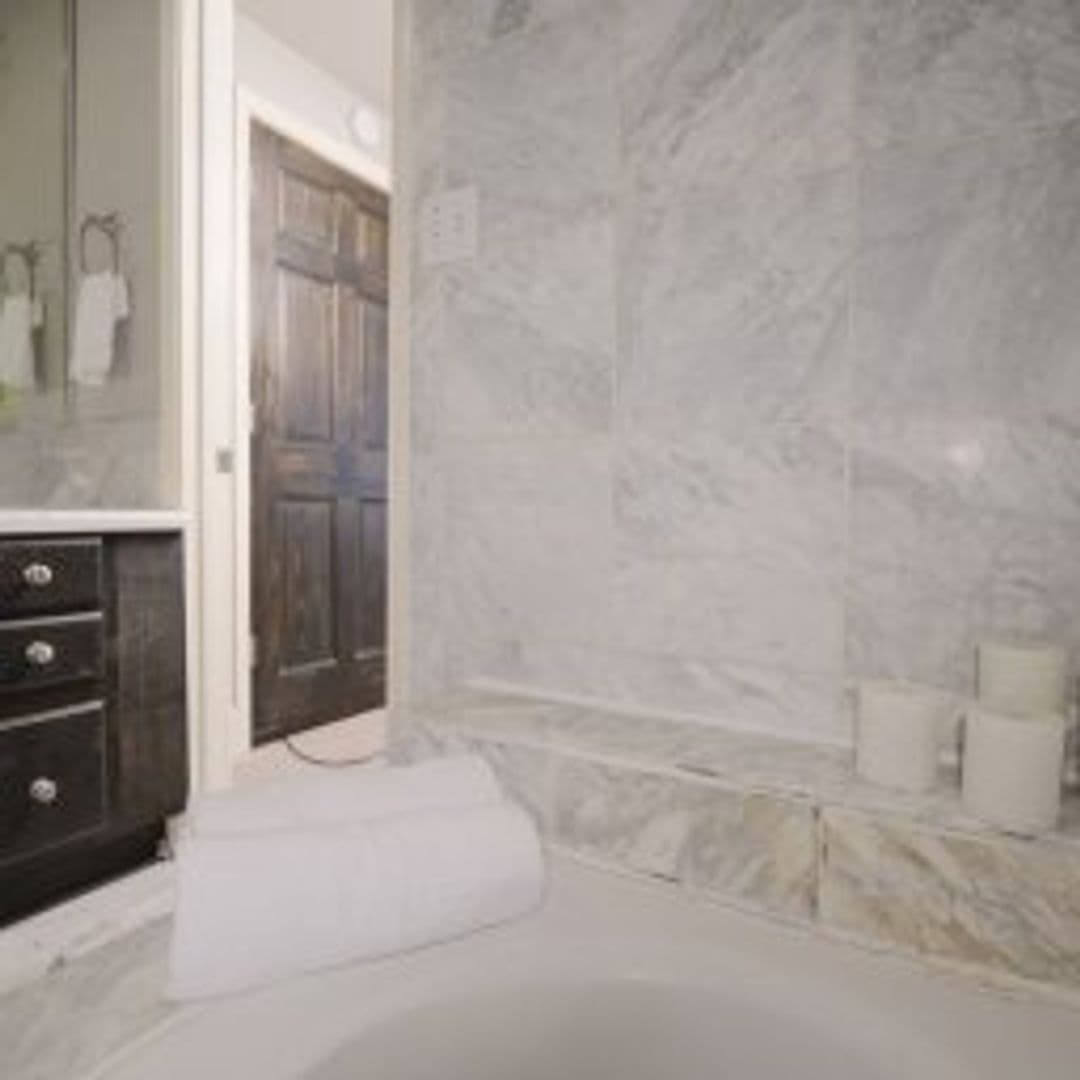 Dallas Apartment: 4417 Swiss Avenue