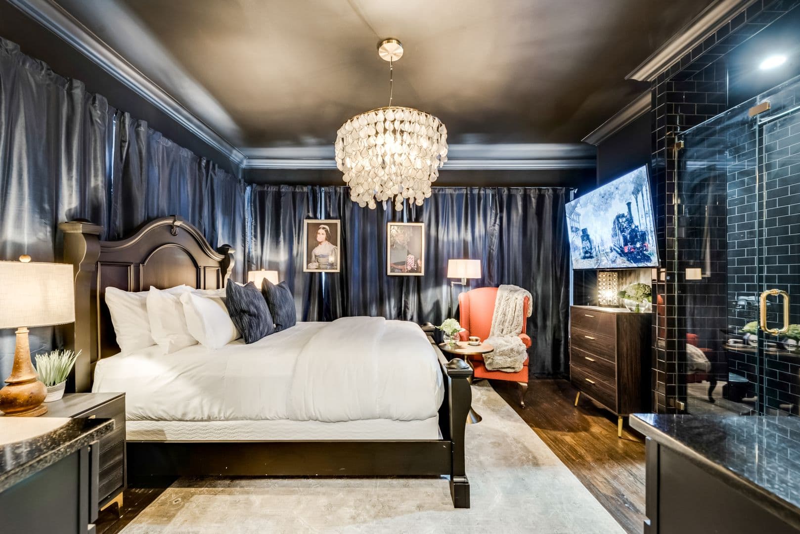Dallas Apartment: 4902 Worth Street