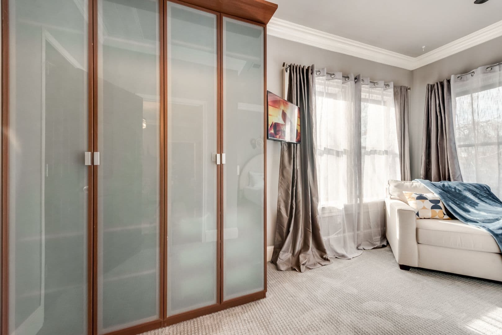 Dallas Apartment: 4417 Swiss Avenue