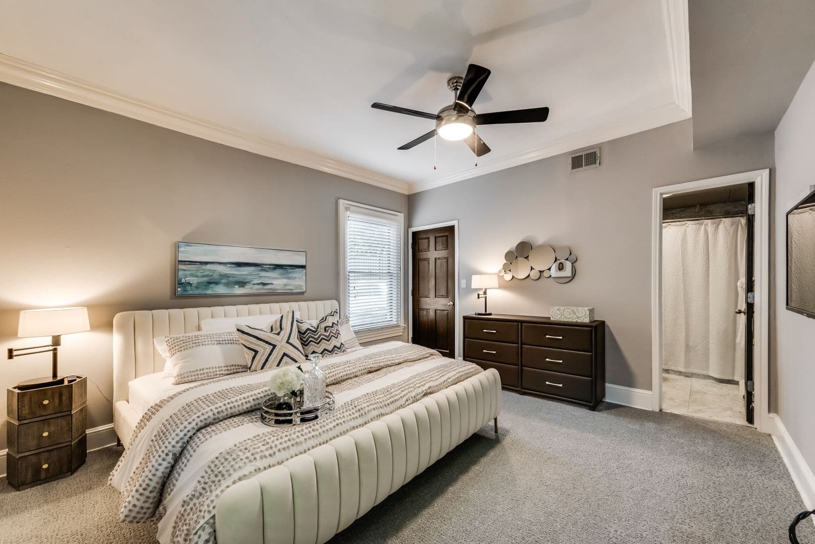 Dallas Apartment: 4417 Swiss Avenue