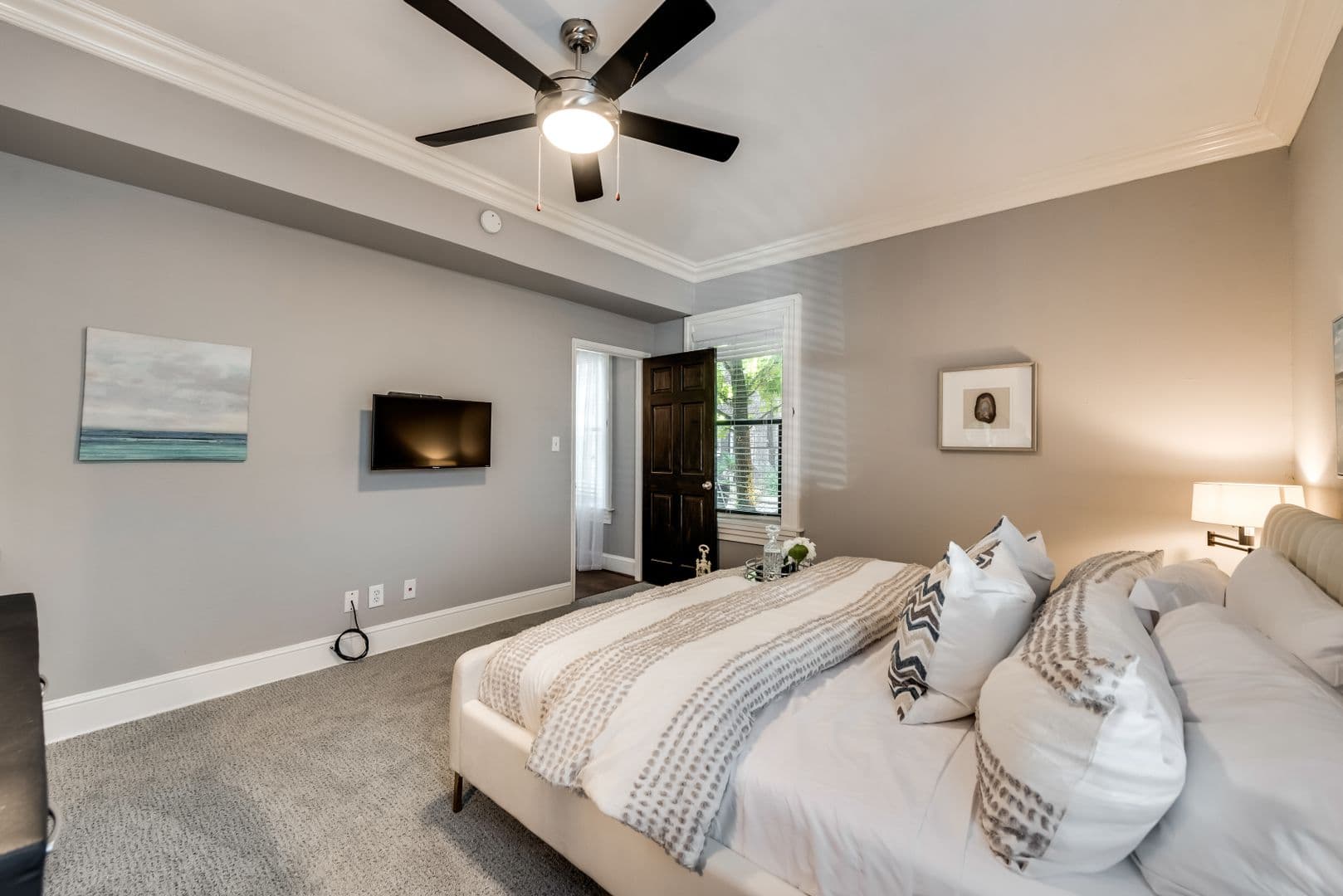 Dallas Apartment: 4417 Swiss Avenue
