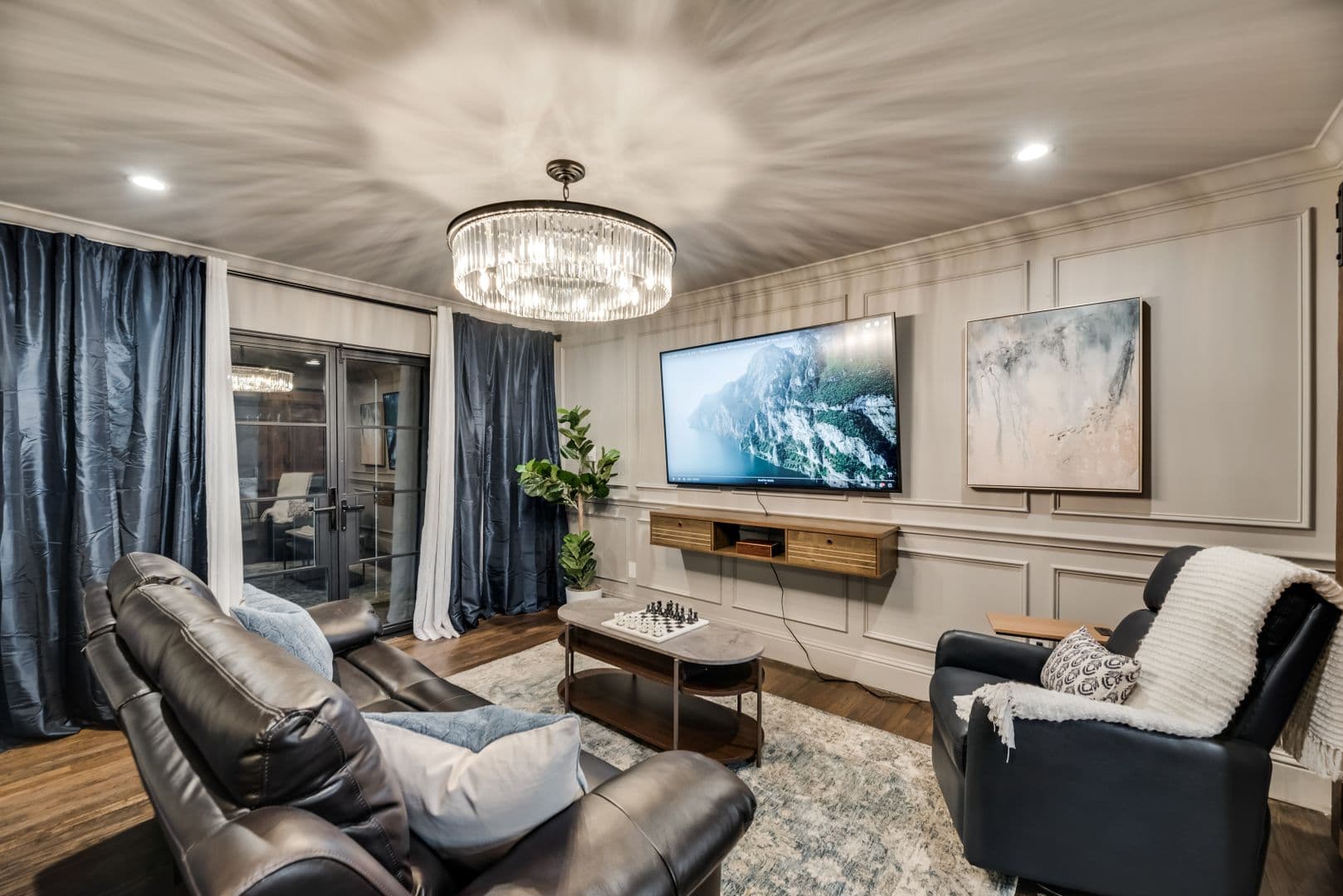 Dallas Apartment: 4803 Junius Street