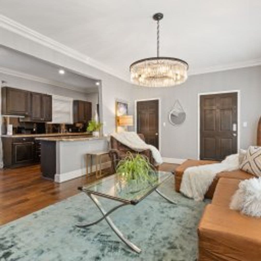 Dallas Apartment: 4417 Swiss Avenue