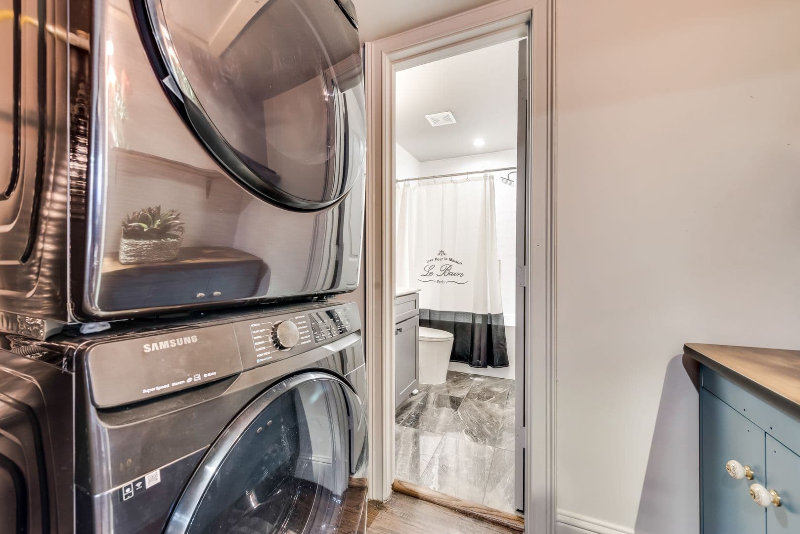 Dallas Apartment: 4803 Junius Street