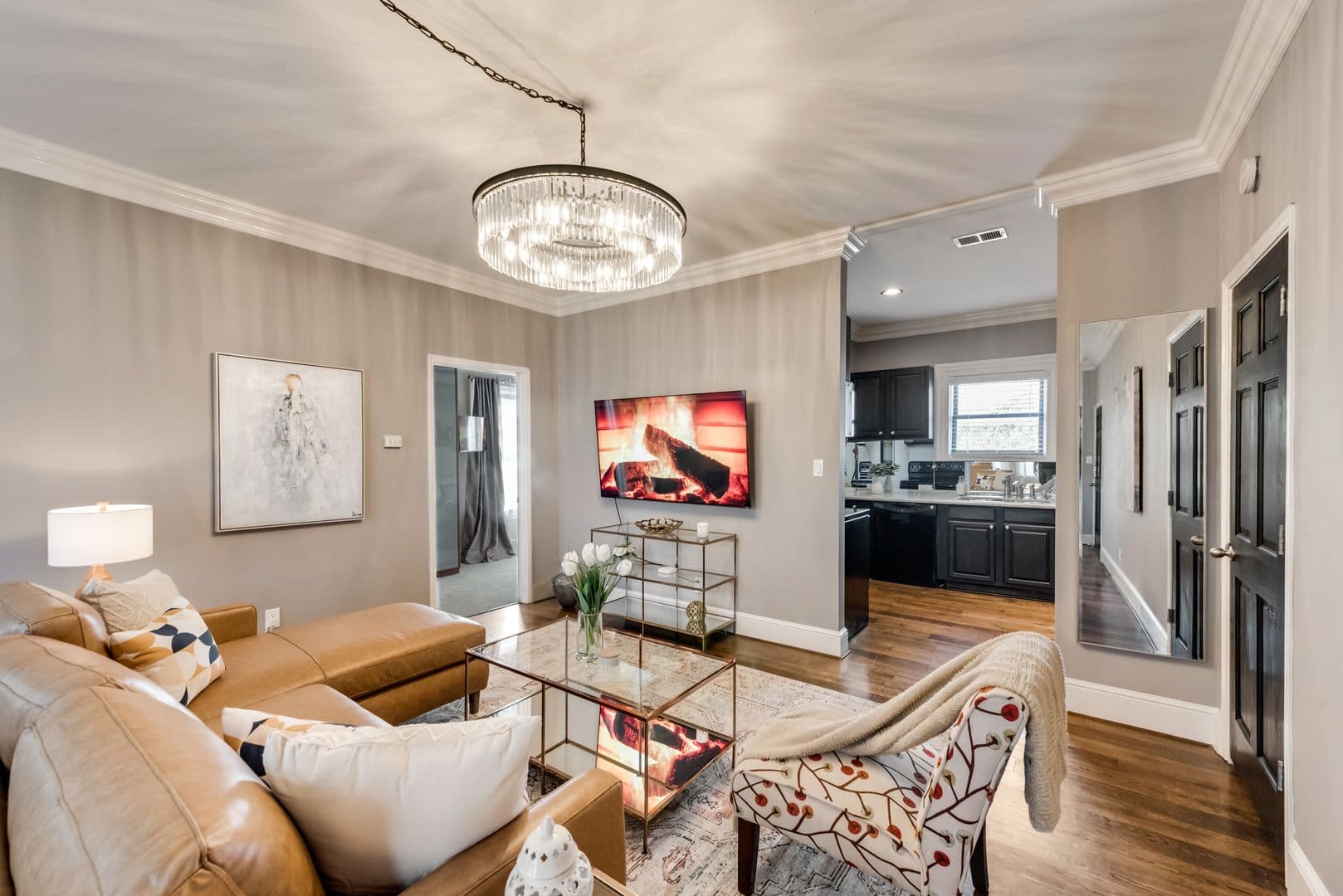 Dallas Apartment: 4417 Swiss Avenue