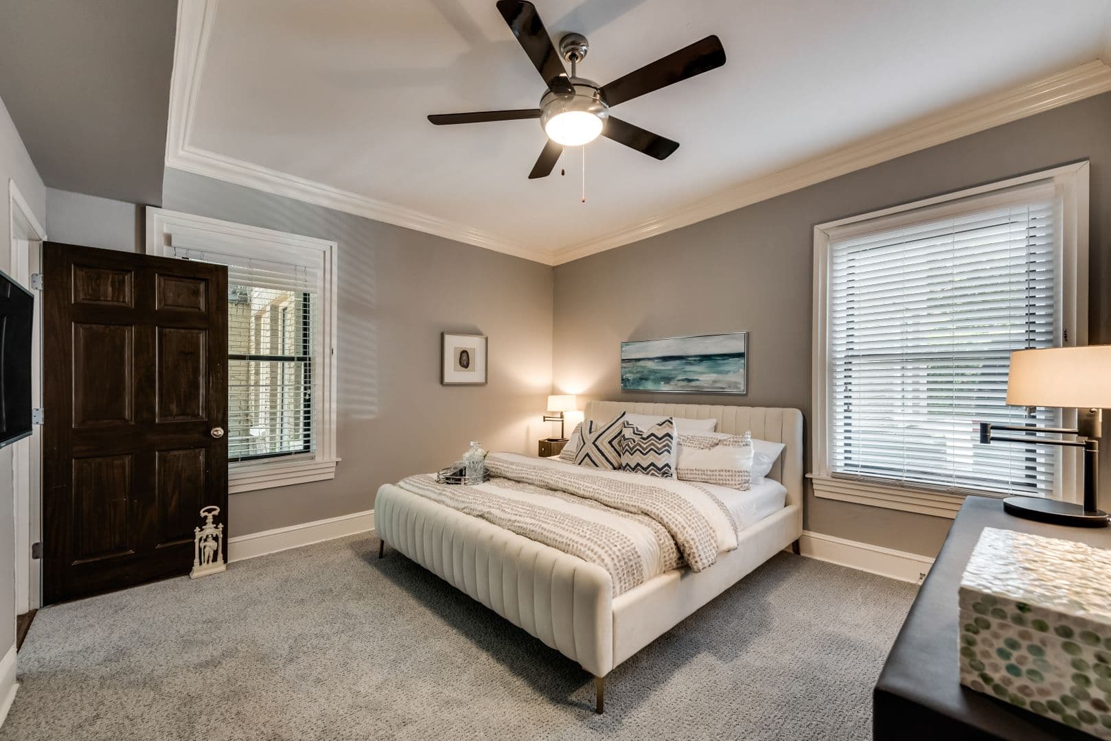 Dallas Apartment: 4417 Swiss Avenue
