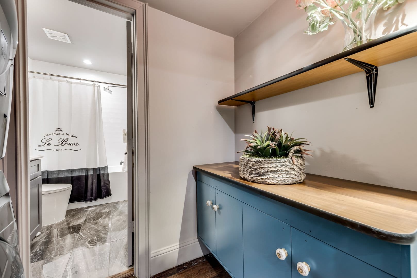 Dallas Apartment: 4803 Junius Street