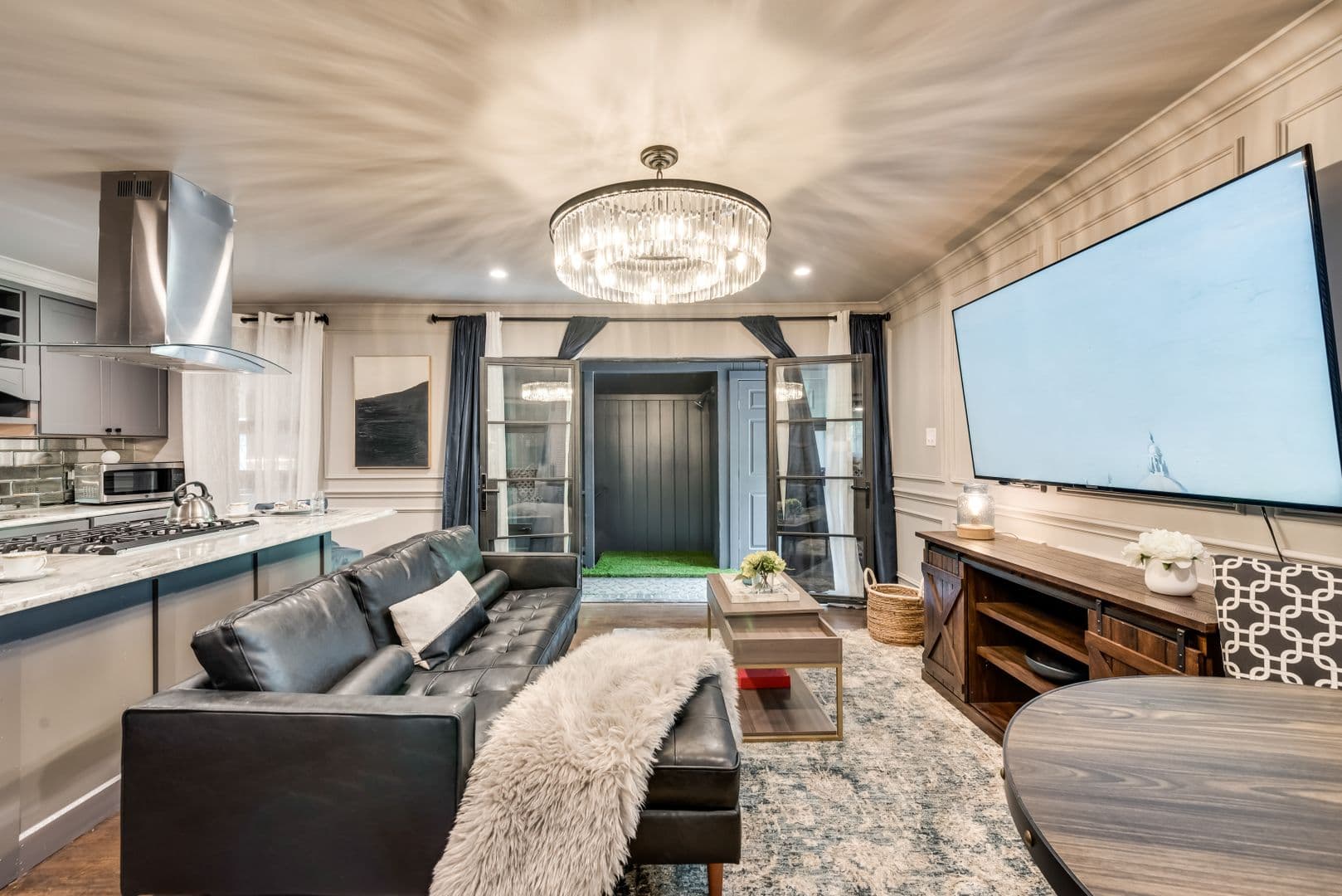 Dallas Apartment: 4803 Junius Street