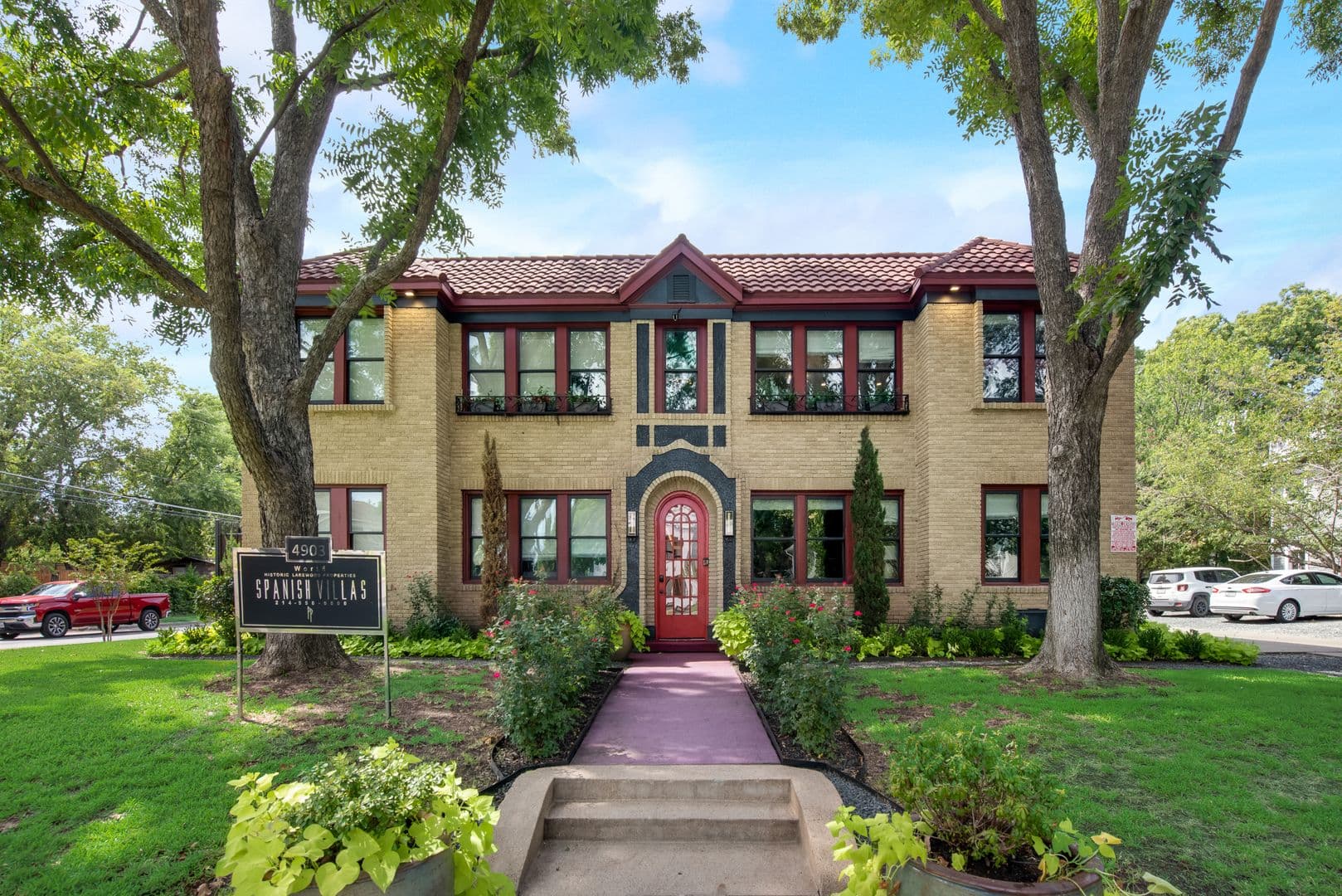 Dallas Apartment: 4903 Worth Street