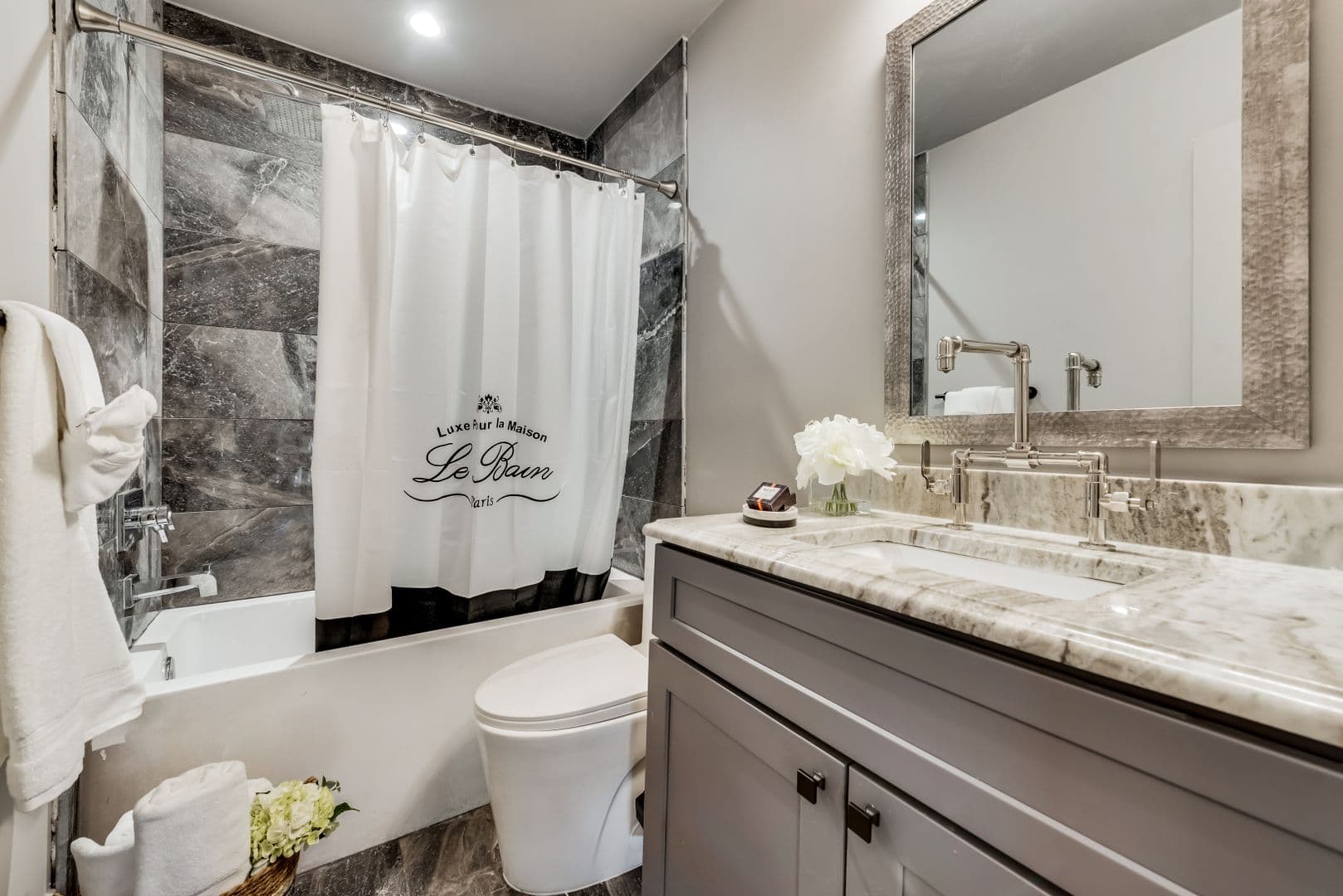 Dallas Apartment: 4803 Junius Street