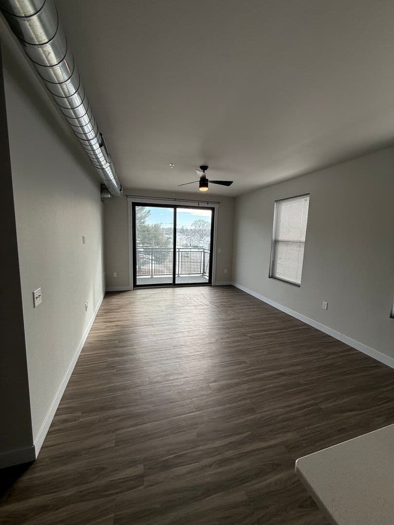 Eau Claire Apartment: 715 S Barstow St