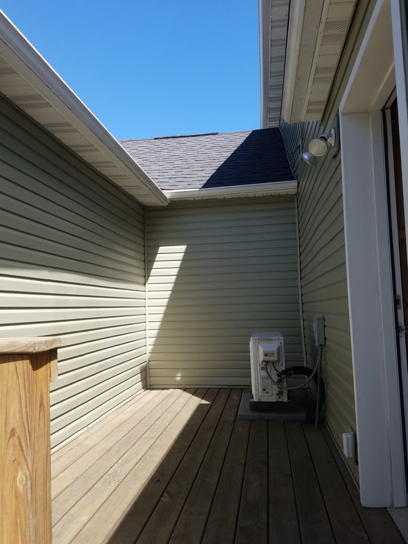 Eau Claire Apartment: 902 Water Street