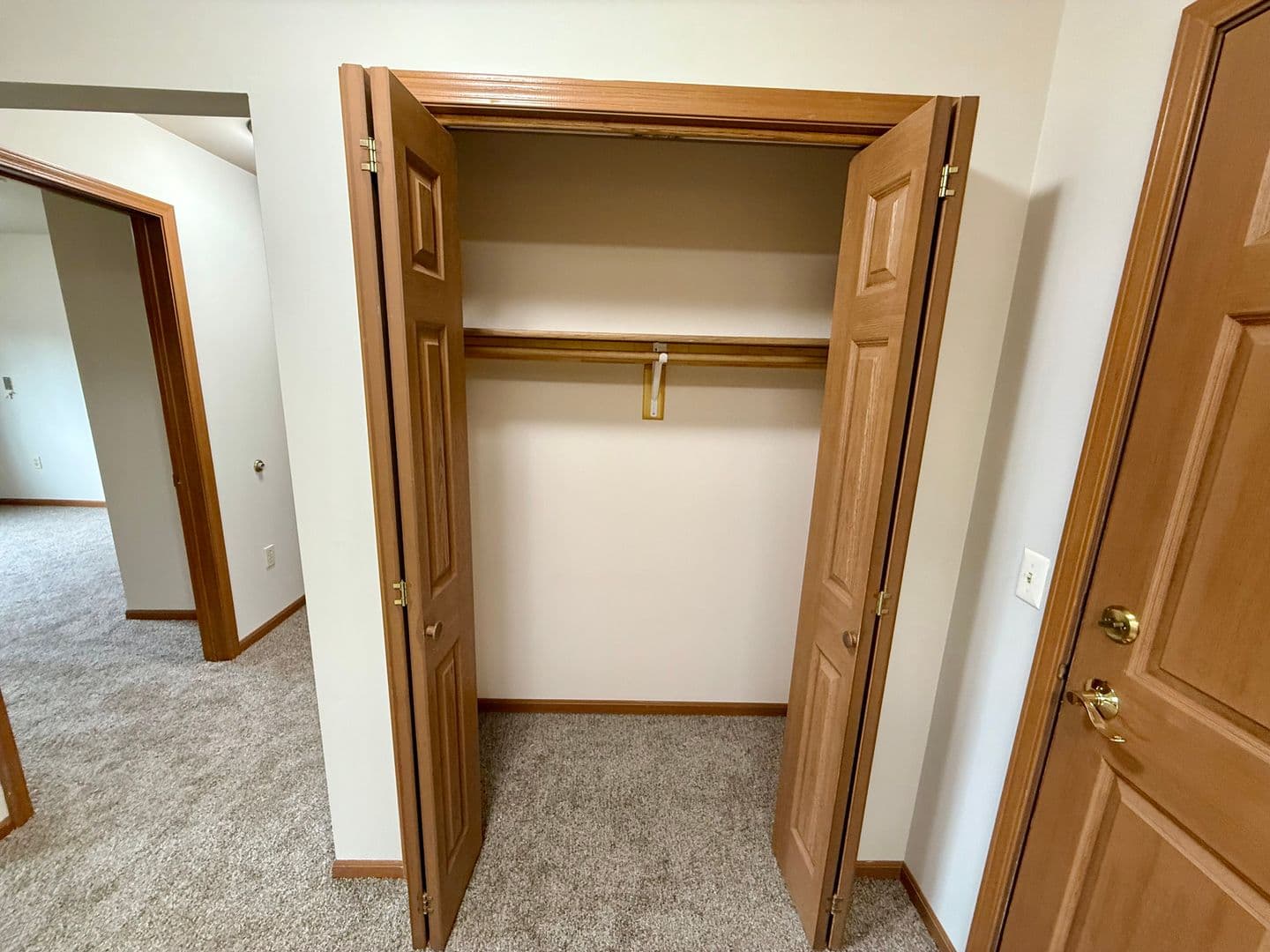 Eau Claire Apartment: 4880 Otteson Lane
