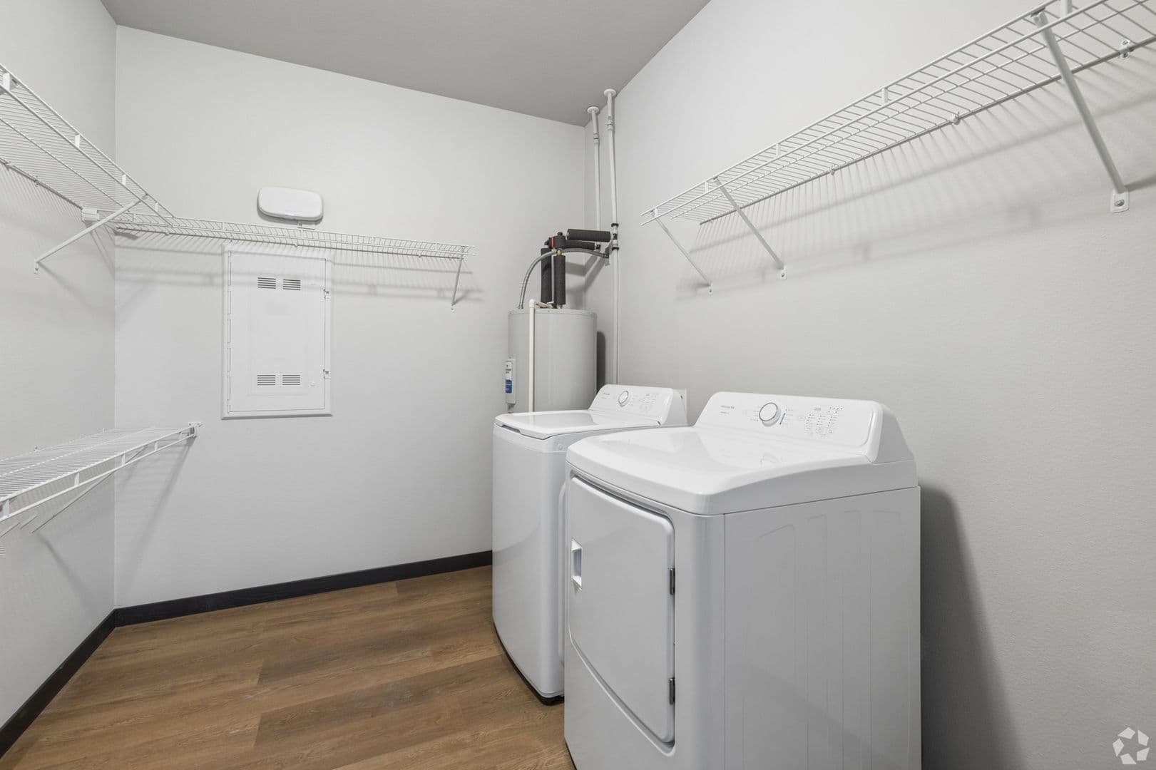 Altoona Apartment: 300 Yellowstone Tr & 676/708/736/756 Yosemite Way