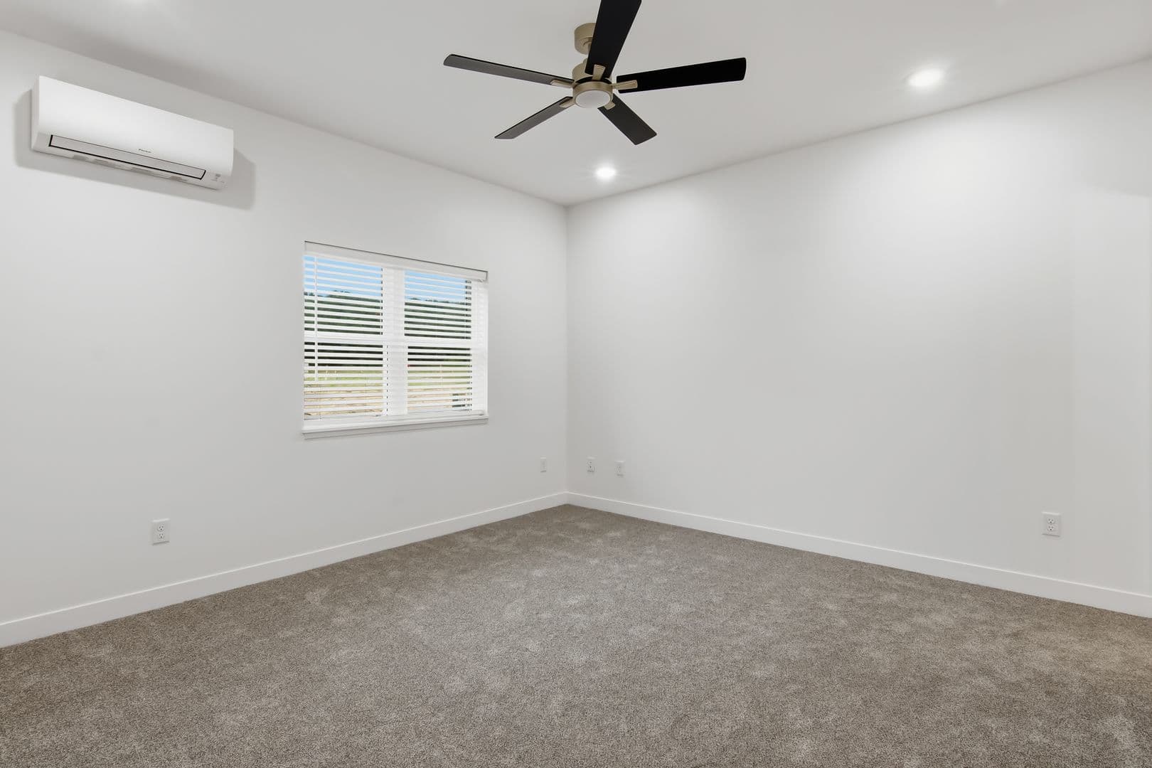 Altoona Townhome: 1713 Whitetail Way