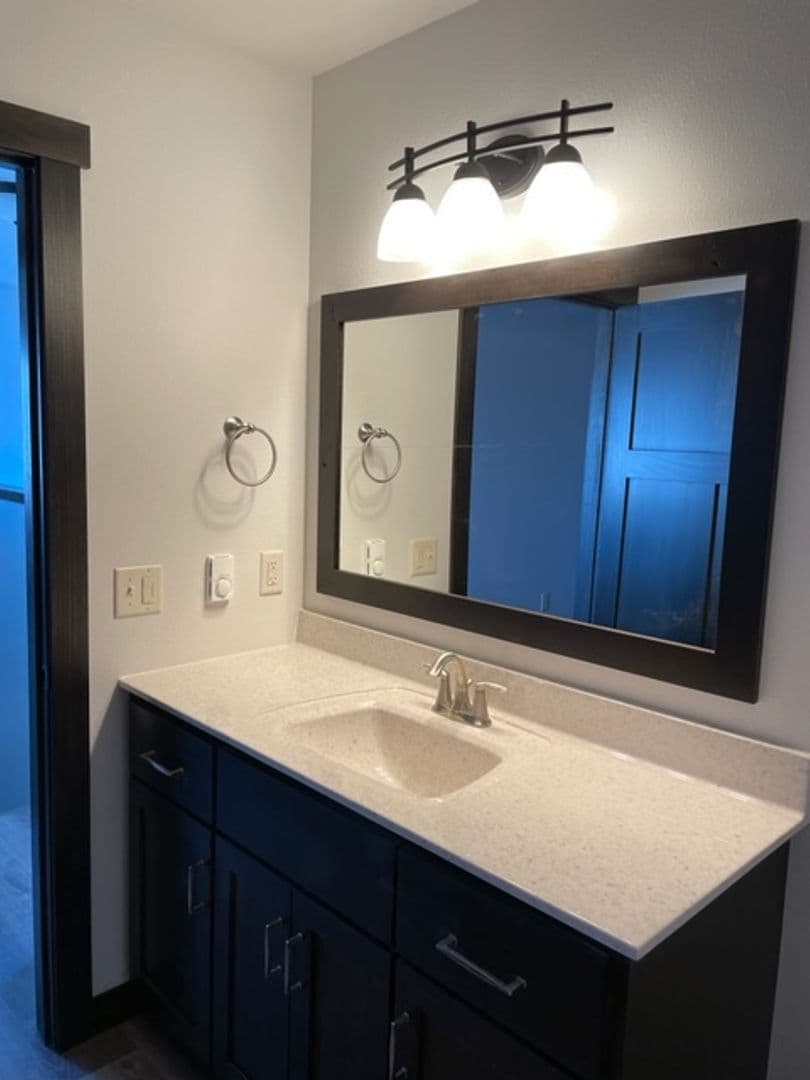 Eau Claire Apartment: 5304 -5320 Stonewood Drive
