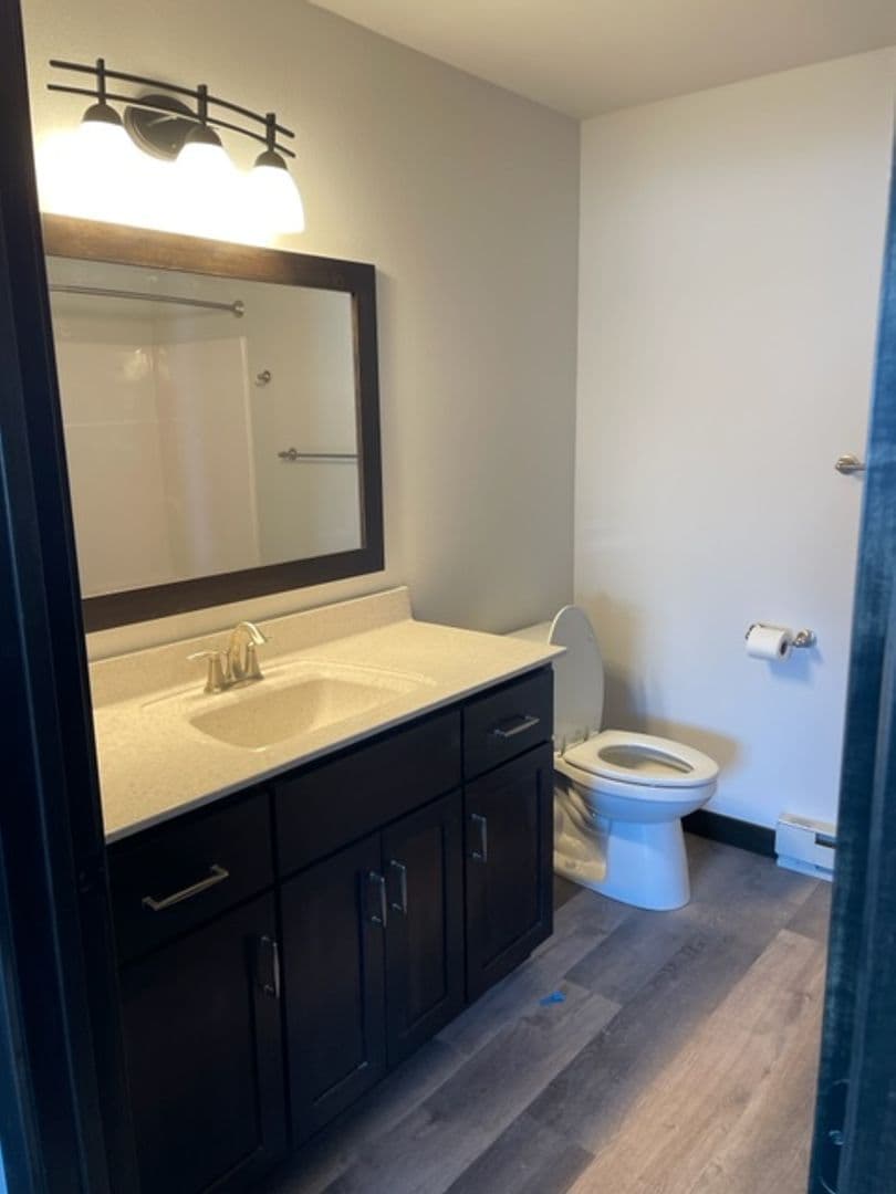 Eau Claire Apartment: 5304 -5320 Stonewood Drive