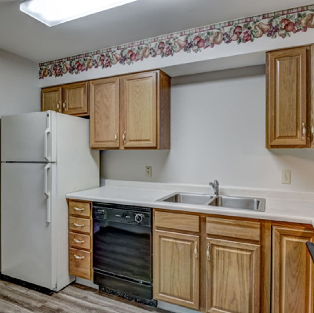 Eau Claire Apartment: 4880 Otteson Lane