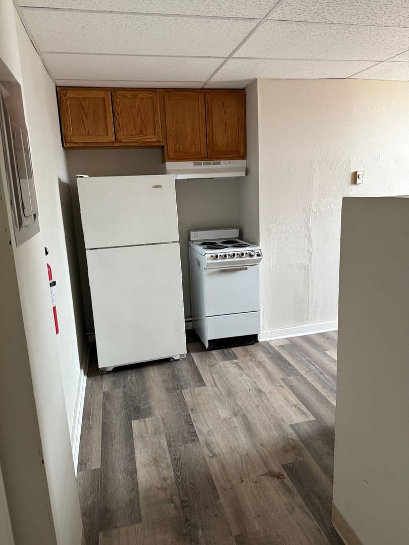 Eau Claire Apartment: 920 Oxford Ave