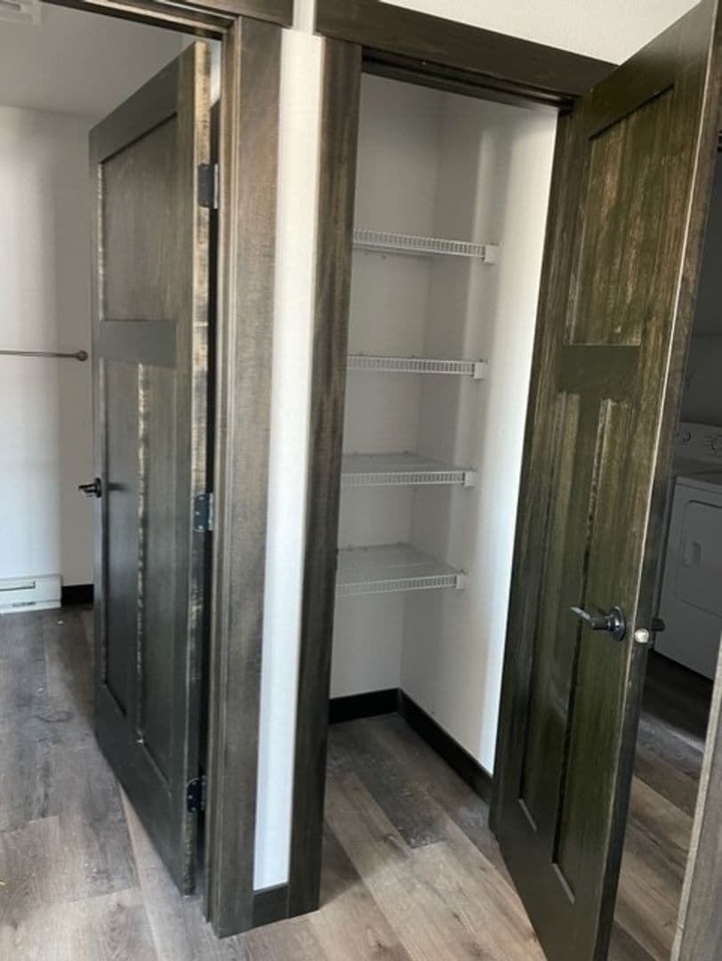Eau Claire Apartment: 5304 -5320 Stonewood Drive