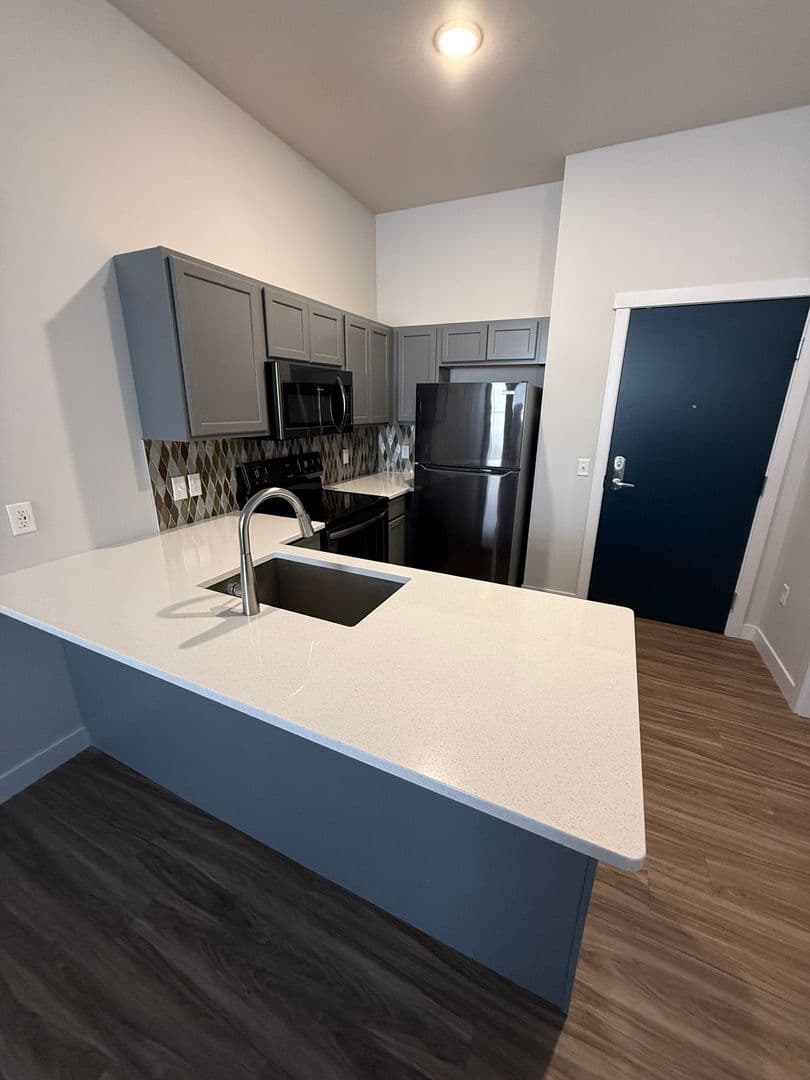Eau Claire Apartment: 715 S Barstow St
