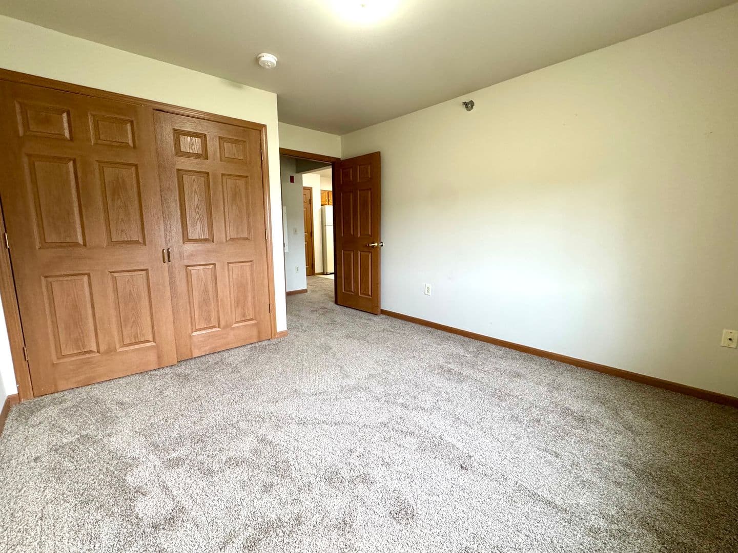 Eau Claire Apartment: 4880 Otteson Lane