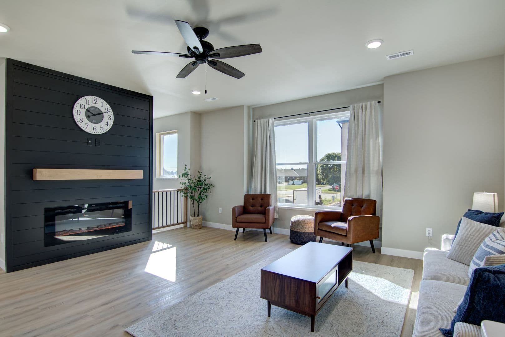Altoona House: 2509 Otter Tail Way